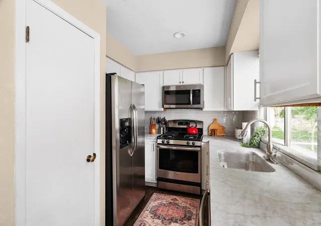 Photo 4 of House for sale at 2320 Montclaire St, Austin, TX 78704 | MLS# 5092399 | Listing updated on 2026-09-04