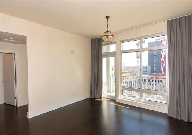 Photo 3 of Condo for sale at 603 Davis St #1005, Austin, TX 78701 | MLS# 7768474 | Listing updated on 2026-09-04