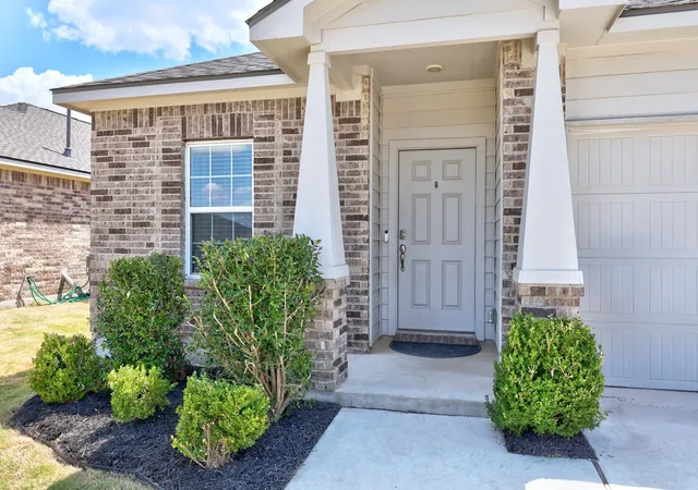 Photo 1 of Single family home for sale at 1233 Whippletree Trl, Georgetown, TX 78626 | MLS# 6583951 | Listing updated on 2026-09-04