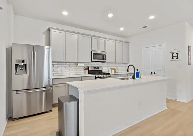 Photo 4 of Single family home for sale at 1233 Whippletree Trl, Georgetown, TX 78626 | MLS# 6583951 | Listing updated on 2026-09-04