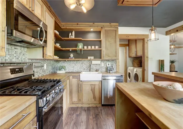 Photo 3 of Single family home for sale at 1007 Prospect Ave, Austin, TX 78702 | MLS# 9458376 | Listing updated on 2026-09-05