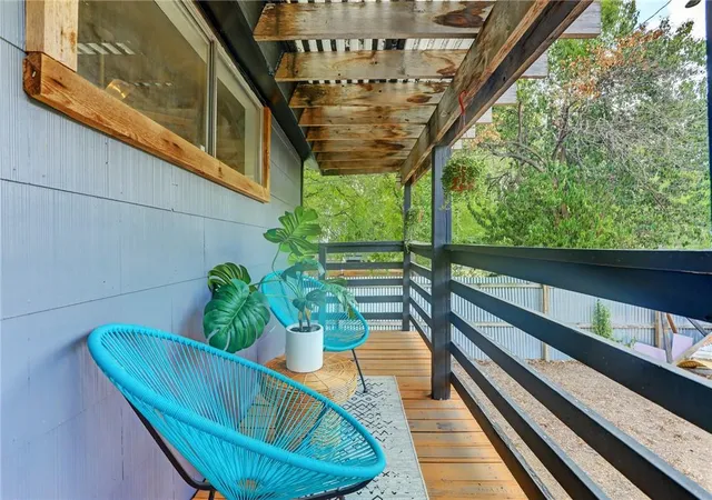 Photo 4 of Single family home for sale at 1007 Prospect Ave, Austin, TX 78702 | MLS# 9458376 | Listing updated on 2026-09-05