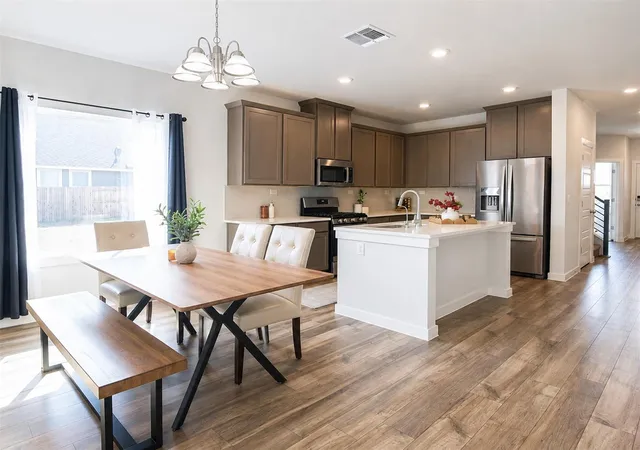 Photo 3 of Single family home for sale at 1924 Split Rock Rd, New Braunfels, TX 78130 | MLS# 7238994 | Listing updated on 2026-09-07