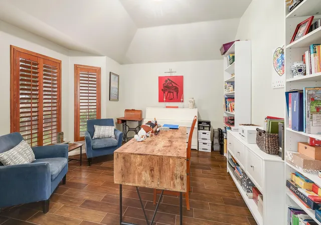 Photo 3 of Single family home for sale at 12204 Waterton Parke Cir, Austin, TX 78726 | MLS# 7117960 | Listing updated on 2026-09-05