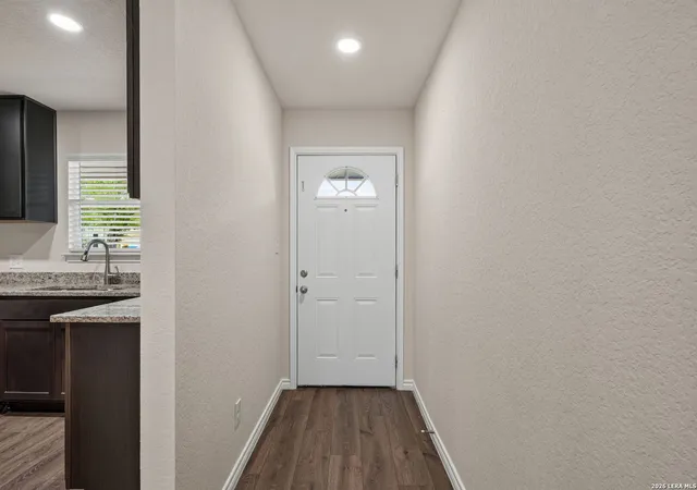 Photo 2 of Single family home for sale at 218 Park Ln, Universal City, TX 78148 | MLS# 1896576 | Listing updated on 2026-09-22