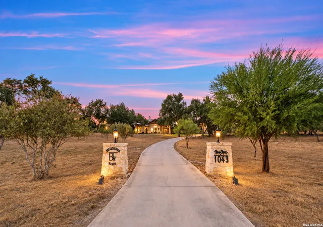 Photo 1 of Single family home for sale at 1043 Twin River, Canyon Lake, TX 78133 | MLS# 1908457 | Listing updated on 2026-09-08