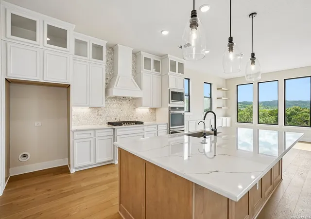 Photo 3 of Sale Pending at 20326 Portico Run, San Antonio, TX 78257 | MLS# 1929330 | Listing updated on 2026-09-01