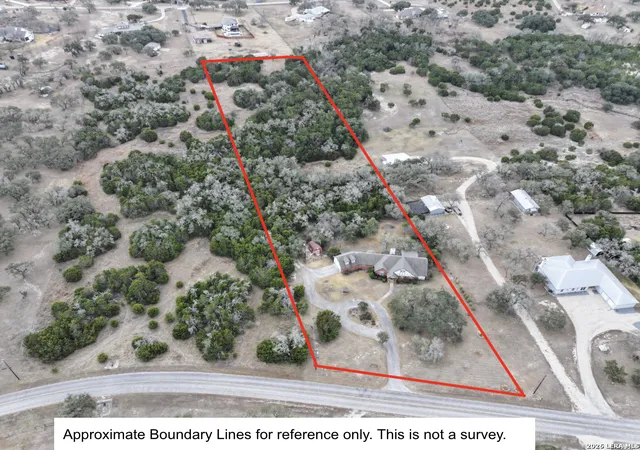 Photo 2 of Single family home for sale at 206 Mesquite Trl, Boerne, TX 78006 | MLS# 1941660 | Listing updated on 2026-09-17