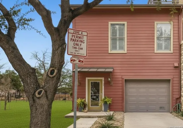 Photo 1 of Single family home for sale at 415 Santa Clara #1, San Antonio, TX 78210 | MLS# 1941871 | Listing updated on 2026-09-20
