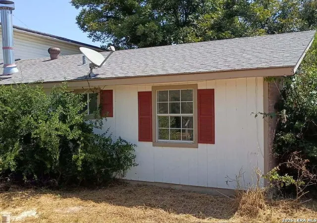 Photo 2 of Single family home for sale at 114 Danielle Dr, Del Rio, TX 78840 | MLS# 1944581 | Listing updated on 2026-09-16