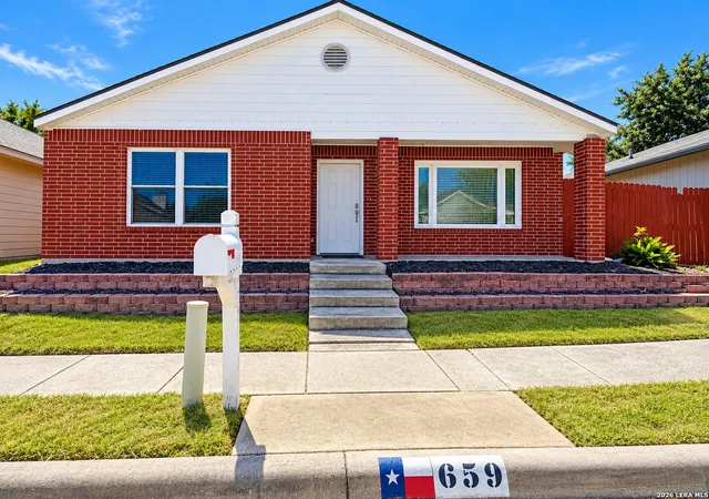 Photo 1 of Single family home for sale at 659 Meadow Arbor Ln, Universal City, TX 78148 | MLS# 1945888 | Listing updated on 2026-09-22