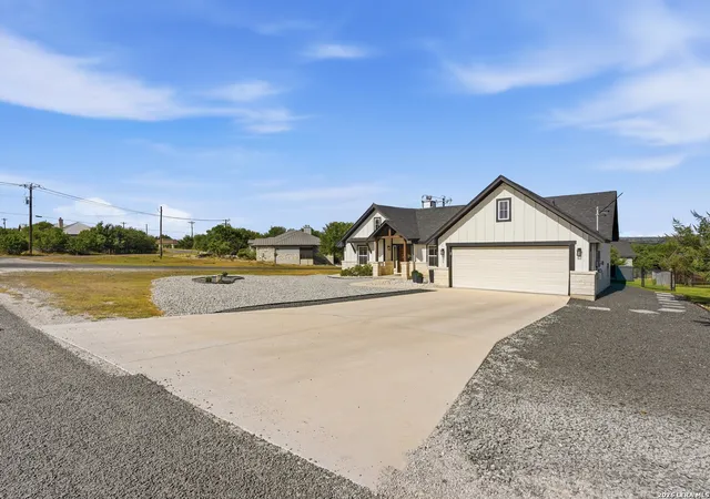 Photo 3 of Single family home for sale at 101 N Jerry Gray, Blanco, TX 78606 | MLS# 1949047 | Listing updated on 2026-09-17