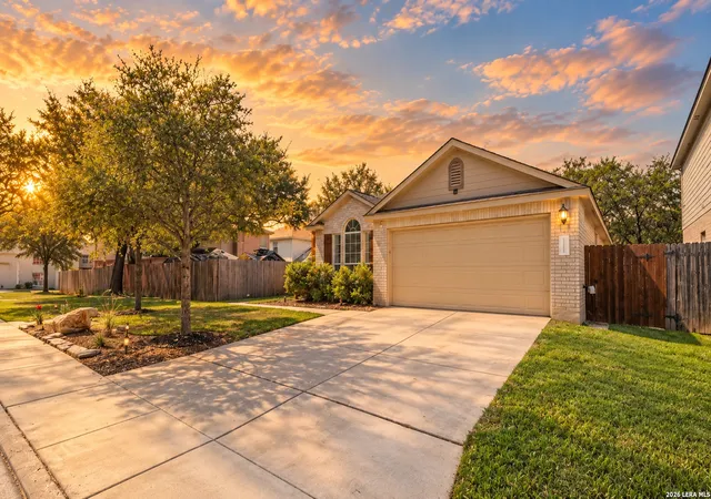 Photo 2 of Sale Pending at 10723 Kobort, Helotes, TX 78023 | MLS# 1951392 | Listing updated on 2026-09-29