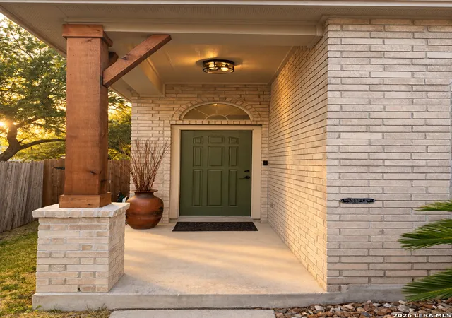 Photo 3 of Sale Pending at 10723 Kobort, Helotes, TX 78023 | MLS# 1951392 | Listing updated on 2026-09-29