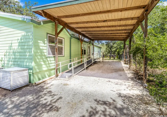 Photo 3 of Single family home for sale at 23942 Us Hwy 83, Concan, TX 78838 | MLS# 1951669 | Listing updated on 2026-09-14