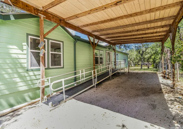 Photo 4 of Single family home for sale at 23942 Us Hwy 83, Concan, TX 78838 | MLS# 1951669 | Listing updated on 2026-09-14
