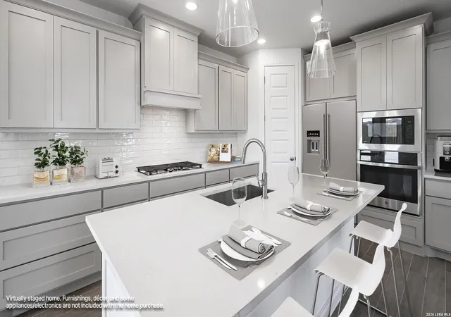 Photo 2 of Single family home for sale at 813 Water Landing, New Braunfels, TX 78130 | MLS# 1955164 | Listing updated on 2026-10-08