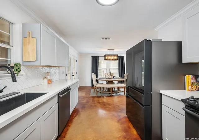 Photo 2 of Single family home for sale at 786 Deep Water Dr, Spring Branch, TX 78070 | MLS# 1956659 | Listing updated on 2026-09-10
