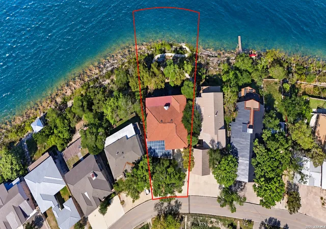 Photo 1 of Single family home for sale at 2886 Colleen Dr, Canyon Lake, TX 78133 | MLS# 1956993 | Listing updated on 2026-09-09