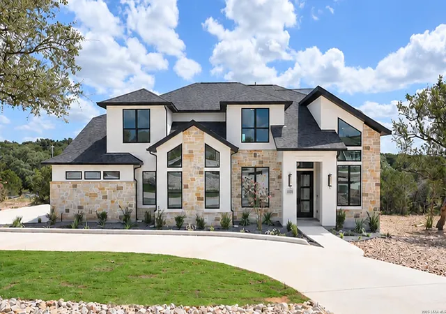 Photo 2 of Single family home for sale at 1116 Elm Forest, New Braunfels, TX 78132 | MLS# 1958331 | Listing updated on 2026-10-08