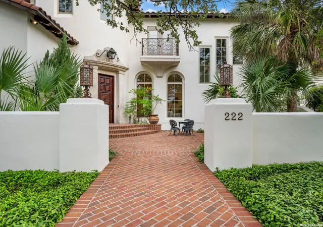 Photo 3 of Mansion for sale at 222 Farne Castle, Shavano Park, TX 78249 | MLS# 1962295 | Listing updated on 2026-09-13