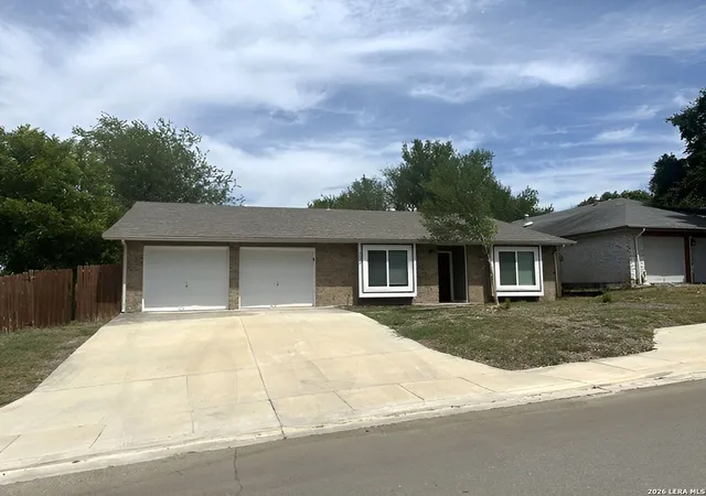 Photo 1 of Single family home for sale at 5022 Crestwood Dr, Schertz, TX 78108 | MLS# 1963412 | Listing updated on 2026-09-13