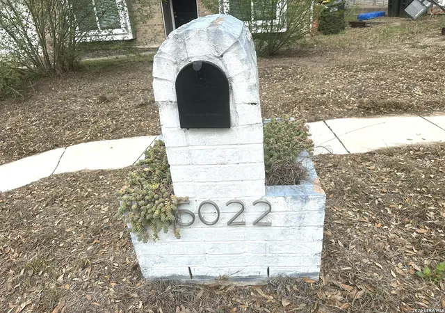 Photo 3 of Single family home for sale at 5022 Crestwood Dr, Schertz, TX 78108 | MLS# 1963412 | Listing updated on 2026-10-07