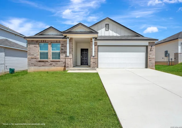 Photo 1 of Sale Pending at 1016 Amber Lake, Seguin, TX 78155 | MLS# 1963965 | Listing updated on 2026-10-07