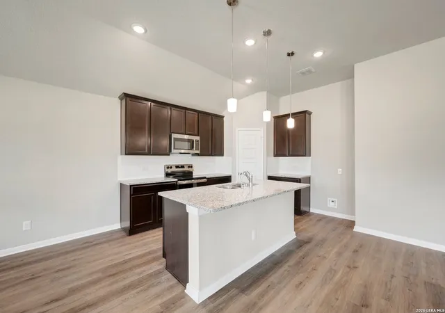 Photo 3 of Single family home for sale at 1032 Eagle Crossing, Seguin, TX 78155 | MLS# 1971626 | Listing updated on 2026-09-18