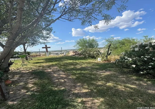 Photo 3 of Single family home for sale at 1707 Rainbow Rd, Eagle Pass, TX 78852 | MLS# 1979365 | Listing updated on 2026-09-15