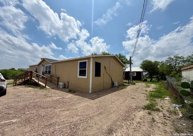 Photo 2 of Sale Pending at 3891 Cross Crk Dr, Eagle Pass, TX 78852 | MLS# 1981330 | Listing updated on 2026-09-02