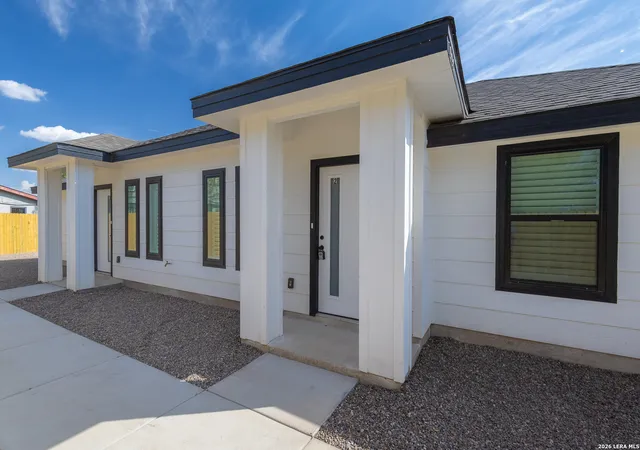 Photo 1 of Multi family home for sale at 1990 Las Quintas Blvd, Eagle Pass, TX 78552 | MLS# 1981451 | Listing updated on 2026-09-12