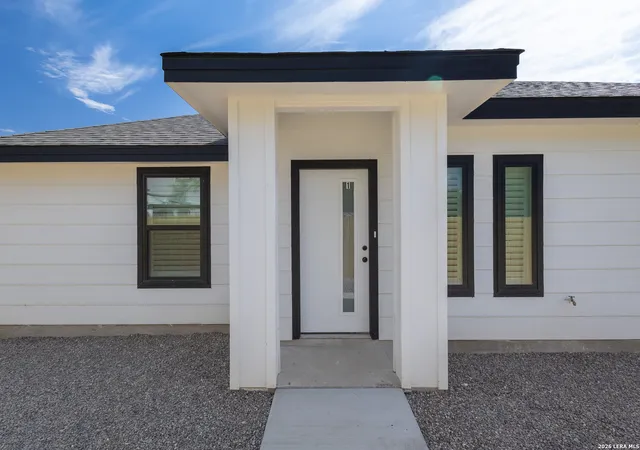 Photo 2 of Multi family home for sale at 1990 Las Quintas Blvd, Eagle Pass, TX 78552 | MLS# 1981451 | Listing updated on 2026-09-12