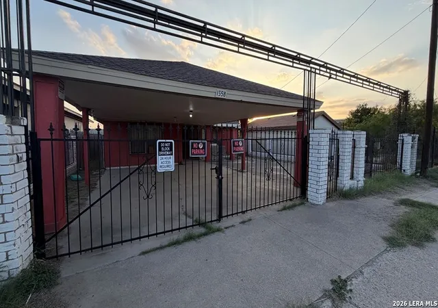 Photo 3 of Single family home for sale at 1558 Eidson Rd, Eagle Pass, TX 78852 | MLS# 1981479 | Listing updated on 2026-09-14