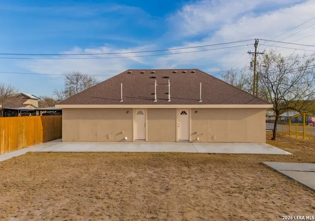 Photo 2 of Multi family home for sale at 47 Wagon Wheel Rd, Eagle Pass, TX 78852 | MLS# 1982638 | Listing updated on 2026-09-15