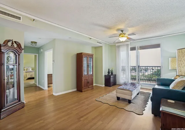 Condo for sale at 1 Towers Park Ln #915, San Antonio, TX 78209 | MLS# 1990306