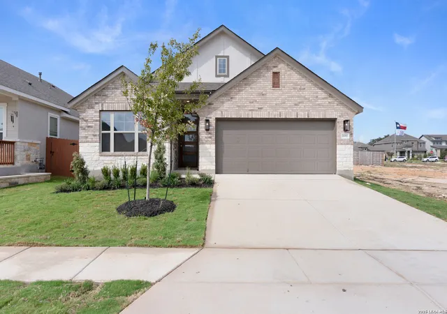 Photo 1 of Single family home for sale at 1685 Couser Avenue, New Braunfels, TX 78132 | MLS# 1992266 | Listing updated on 2026-10-25