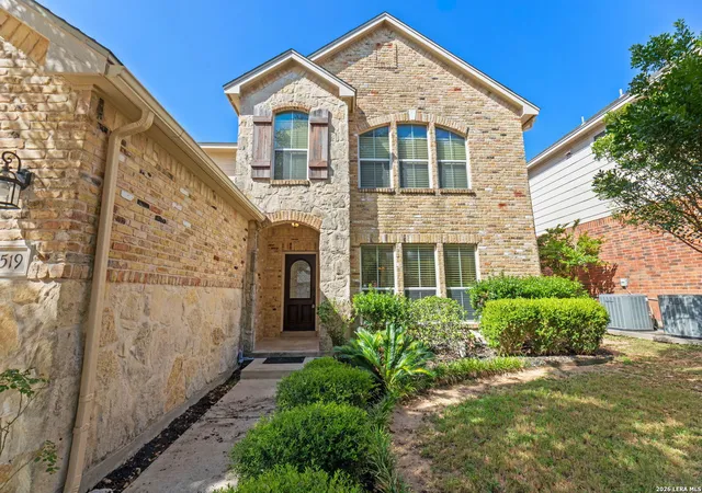 Photo 4 of Single family home for sale at 19519 Highgrove Ln, San Antonio, TX 78258 | MLS# 1994151 | Listing updated on 2026-09-24