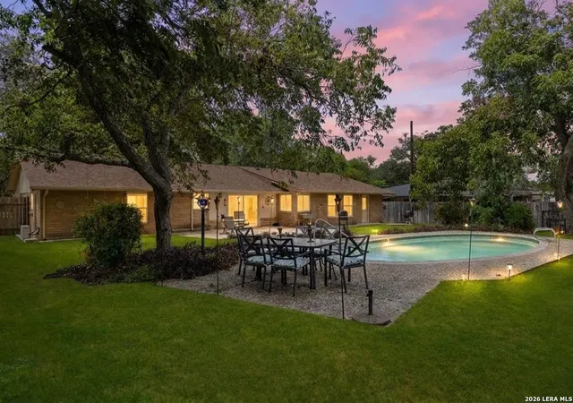 Photo 2 of Single family home for sale at 421 Windcrest Dr, Windcrest, TX 78239 | MLS# 1994758 | Listing updated on 2026-09-11