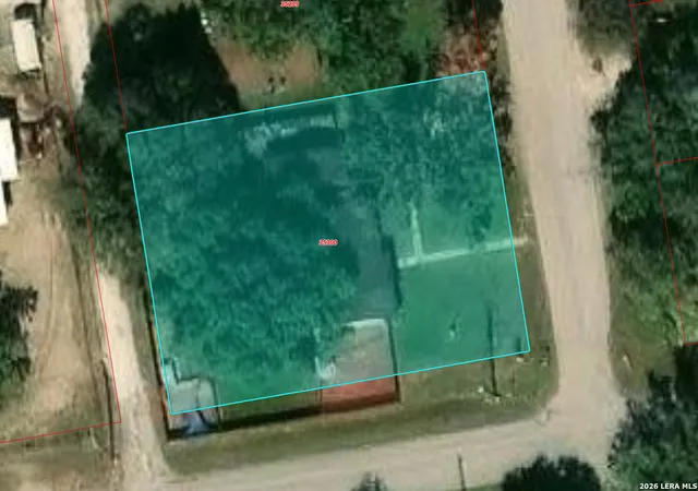 Photo 4 of Single family home for sale at 1001 N Hondo St, Sabinal, TX 78881 | MLS# 1994896 | Listing updated on 2026-09-14