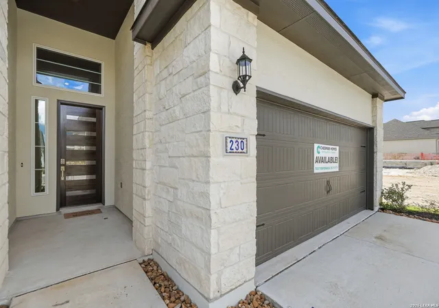 Photo 3 of Single family home for sale at 230 Hidalgo, Boerne, TX 78006 | MLS# 1995008 | Listing updated on 2026-09-28