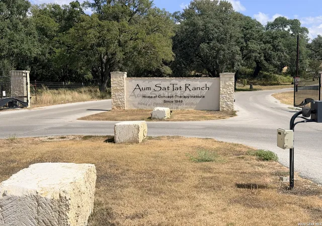 Photo 2 of Single family home for sale at 25423 Triangle Loop, San Antonio, TX 78255 | MLS# 1995124 | Listing updated on 2026-09-27