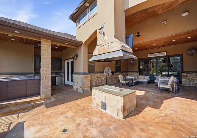 Photo 3 of Single family home for sale at 1357 Private Road 3702, San Antonio, TX 78253 | MLS# 1996547 | Listing updated on 2026-09-12