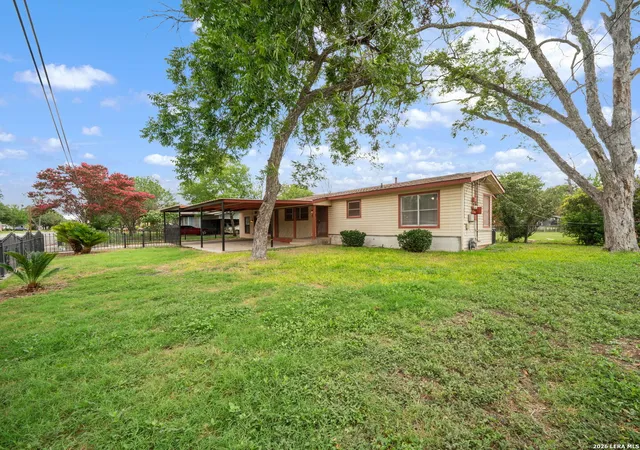 Photo 2 of Single family home for sale at 2714 Kaiser Dr, San Antonio, TX 78222 | MLS# 1996554 | Listing updated on 2026-09-15