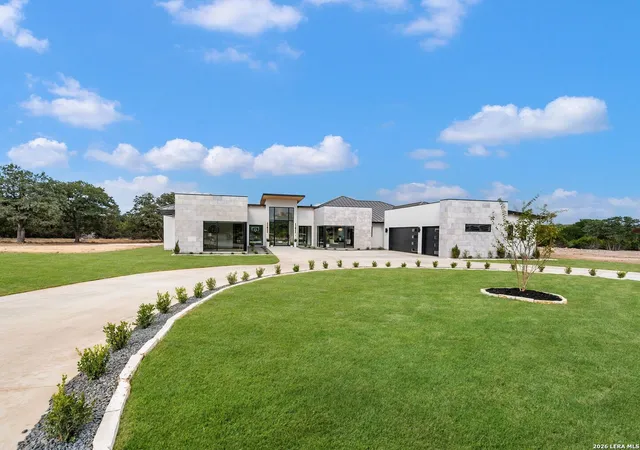 Photo 3 of Mansion for sale at 59 Ranch Hts, Fair Oaks Ranch, TX 78015 | MLS# 1996672 | Listing updated on 2026-09-28