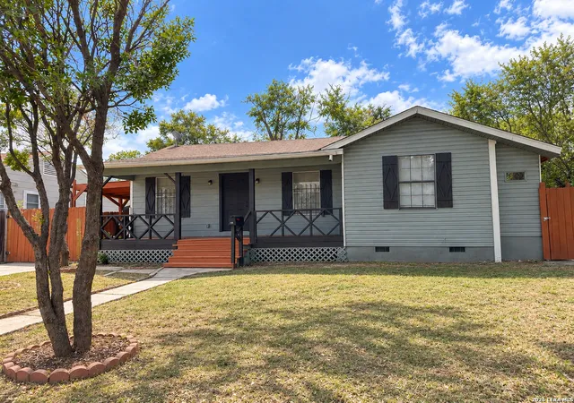 Single family home for sale at 106 Rollins Ave, San Antonio, TX 78228 | MLS# 1997279
