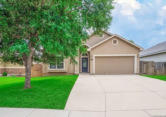 Single family home for sale at 14411 Corral Ct, Elmendorf, TX 78112 | MLS# 1997725