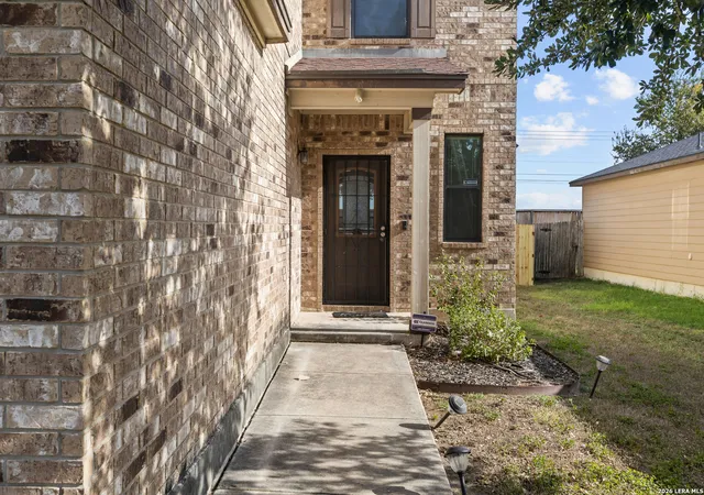 Photo 4 of Single family home for sale at 6706 San Miguel Way, Converse, TX 78109 | MLS# 2000039 | Listing updated on 2026-09-27