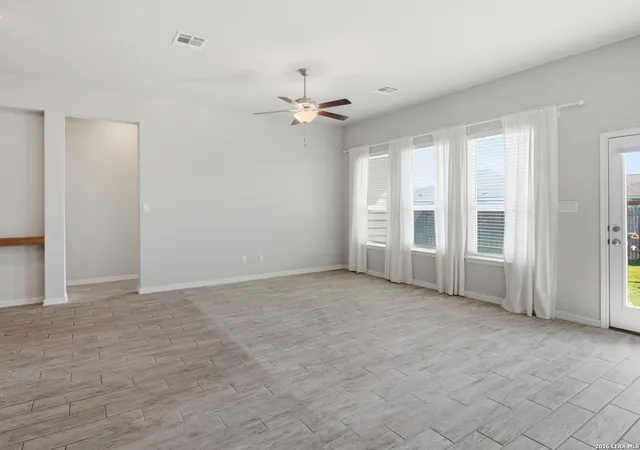 Photo 4 of Single family home for sale at 253 Holland Park, Schertz, TX 78108 | MLS# 2001463 | Listing updated on 2026-09-28