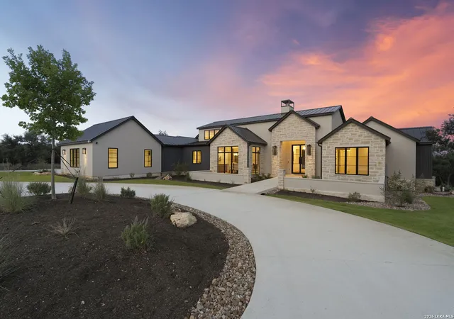 Photo 1 of Single family home for sale at 258 Mitchell Dr, Spring Branch, TX 78070 | MLS# 2001933 | Listing updated on 2026-09-13